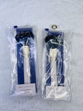 GSQ by Glamsquad Powder Brush Cosmetics Makeup Bundle Lot of 2